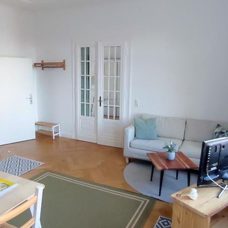 Schoene Ferienwohnung Mit Zwei Schlafzimmern クヴェードリンブルク エクステリア 写真