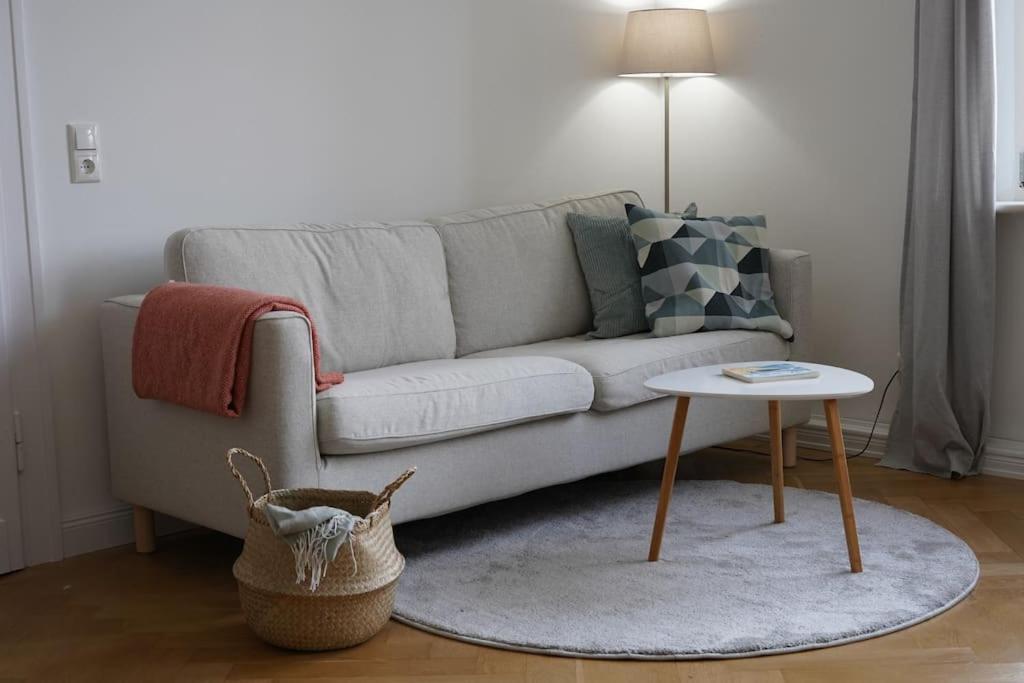 Schoene Ferienwohnung Mit Zwei Schlafzimmern クヴェードリンブルク エクステリア 写真
