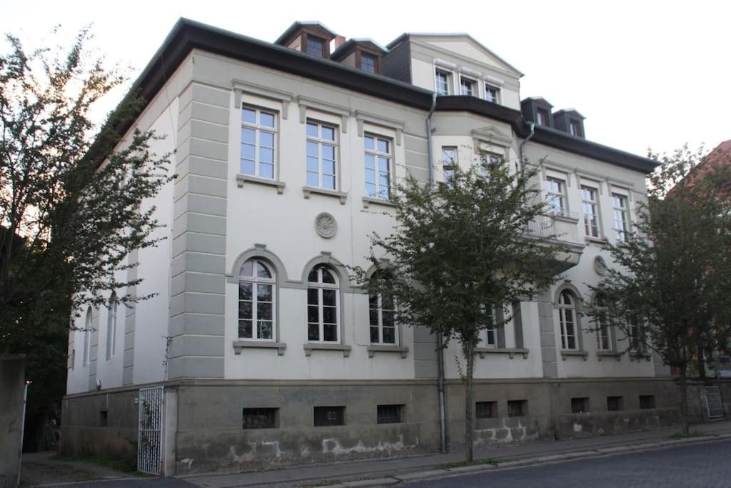 Schoene Ferienwohnung Mit Zwei Schlafzimmern クヴェードリンブルク エクステリア 写真